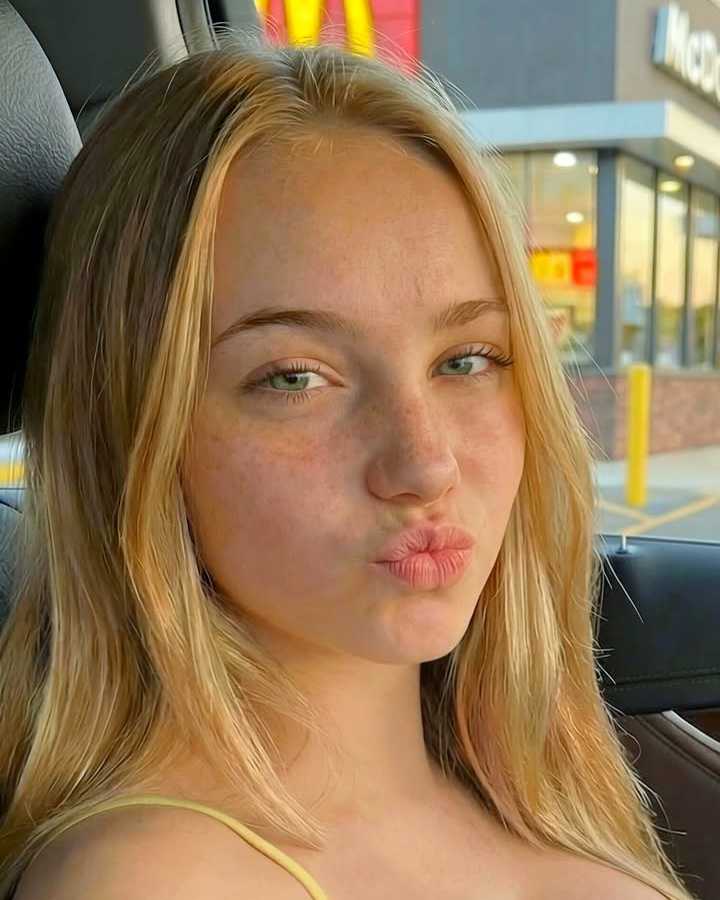 Zoe Moore