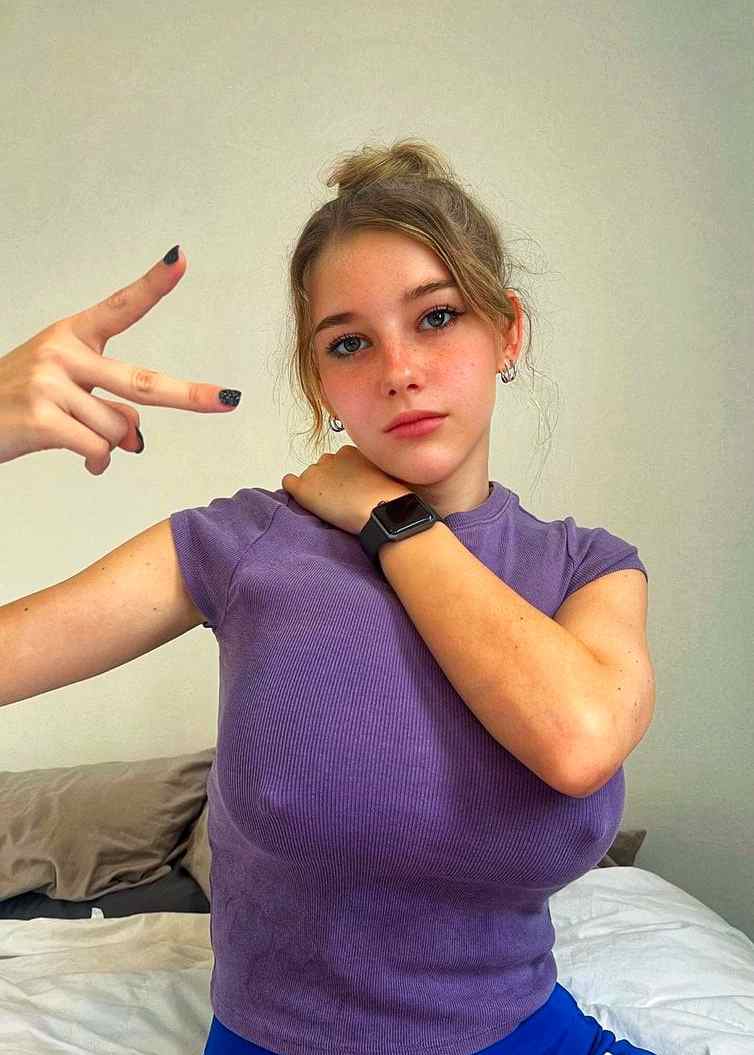 Zoe Moore - Age, Bio, Career