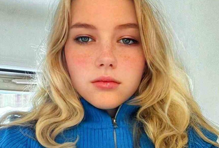 Zoe Moore